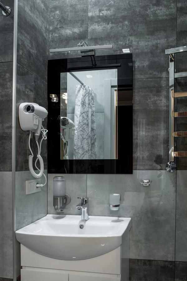 Апарт-отели Mini Hotel Barvy Lvova on Hnatyuka St. Львов