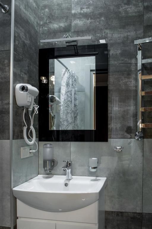 Апарт-отели Mini Hotel Barvy Lvova on Hnatyuka St. Львов