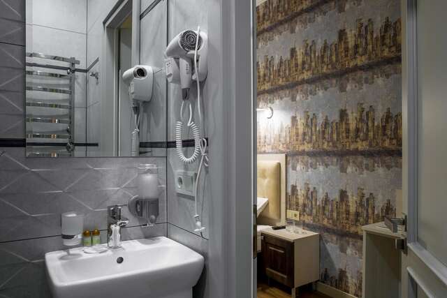 Апарт-отели Mini Hotel Barvy Lvova on Hnatyuka St. Львов-17