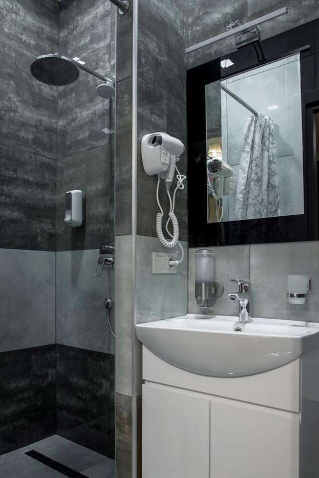 Апарт-отели Mini Hotel Barvy Lvova on Hnatyuka St. Львов-8